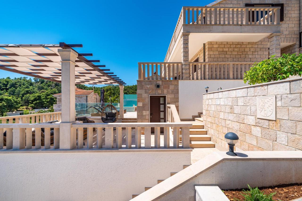 Villa Kadena - Luxury Seaside Villa With Private Heated Pool Selca  エクステリア 写真