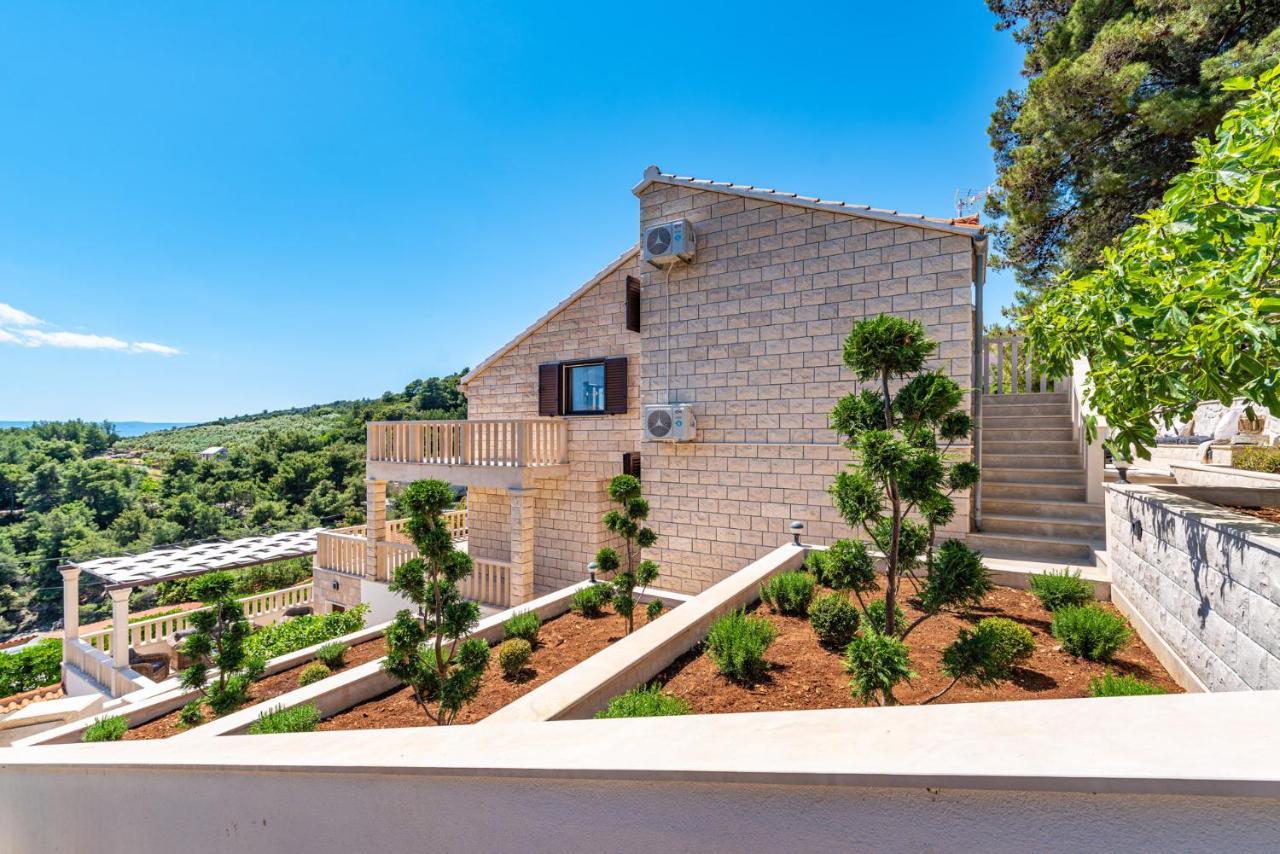 Villa Kadena - Luxury Seaside Villa With Private Heated Pool Selca  エクステリア 写真