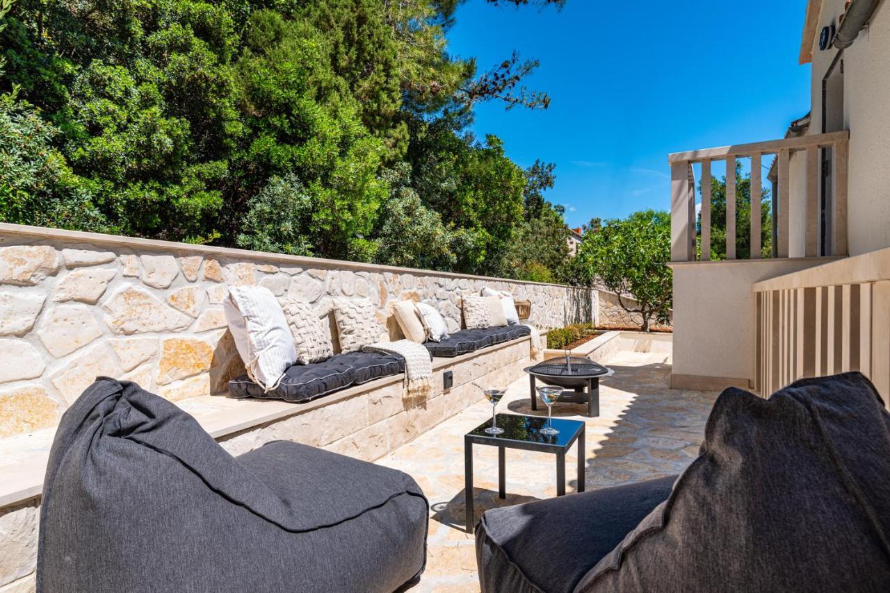 Villa Kadena - Luxury Seaside Villa With Private Heated Pool Selca  エクステリア 写真