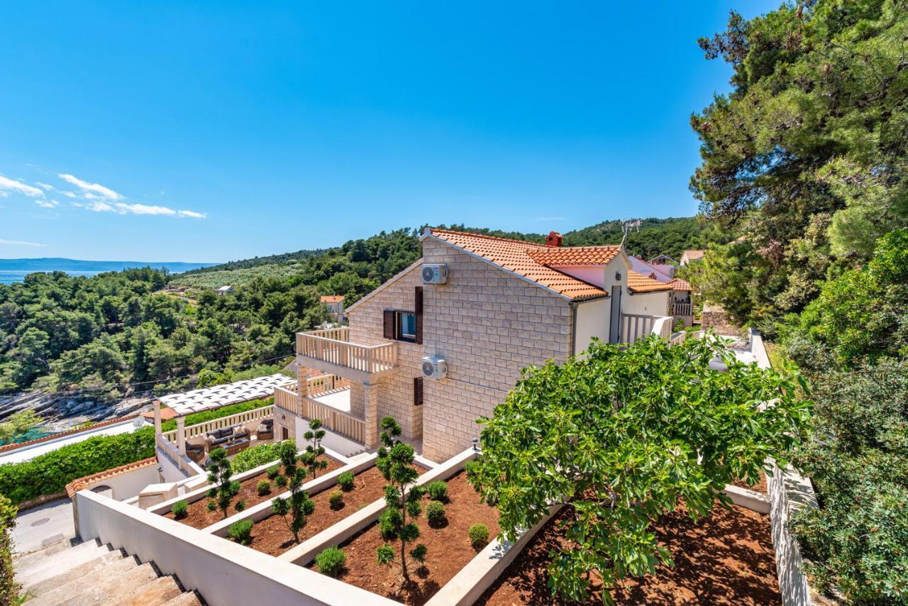 Villa Kadena - Luxury Seaside Villa With Private Heated Pool Selca  エクステリア 写真